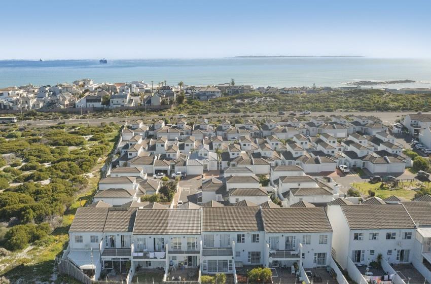To Let 3 Bedroom Property for Rent in Big Bay Western Cape